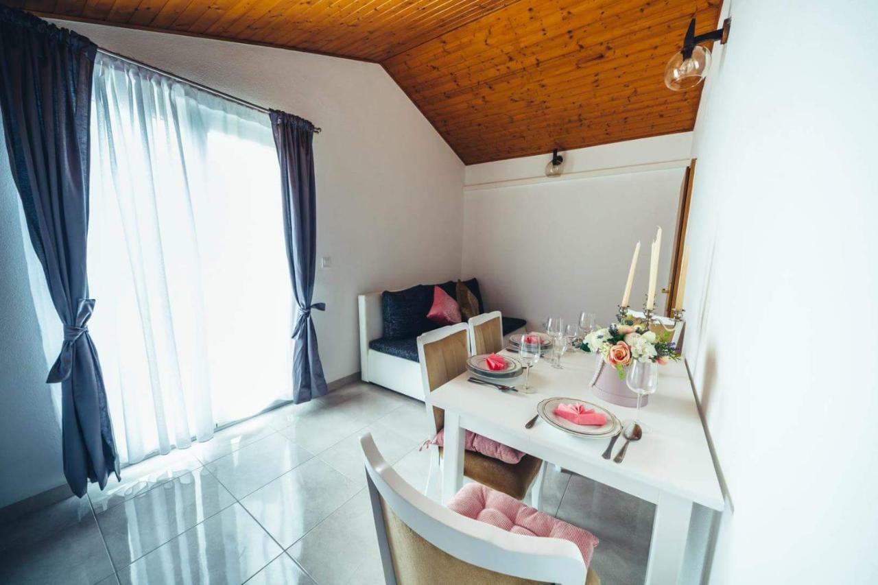 Apartments Juric Селіна Екстер'єр фото